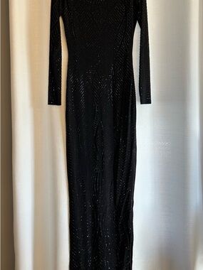 Symphony Black Long-Sleeve Sequin Evening Slide-Slit Dress